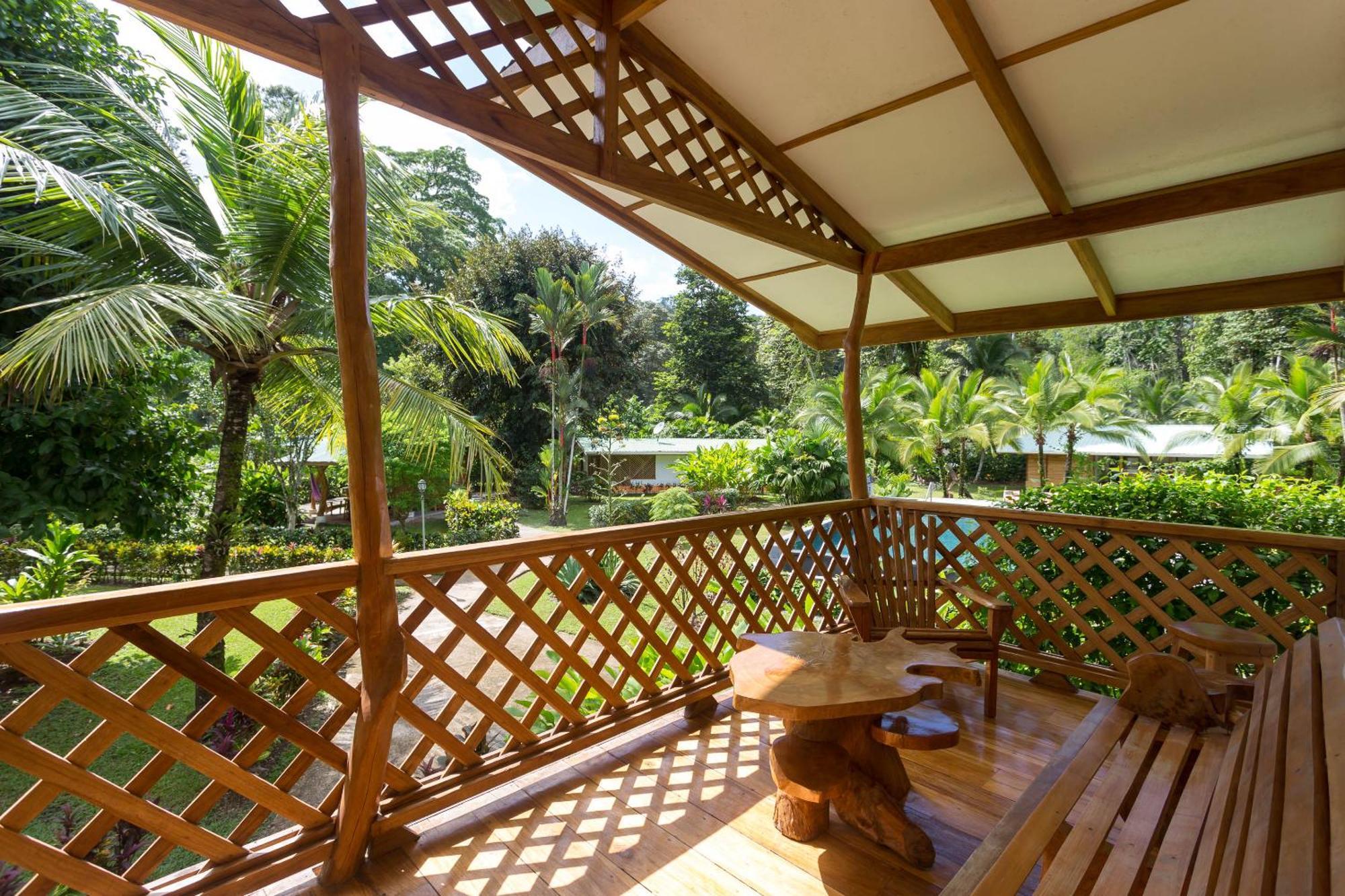 Passion Fruit Lodge Cahuita Exterior photo